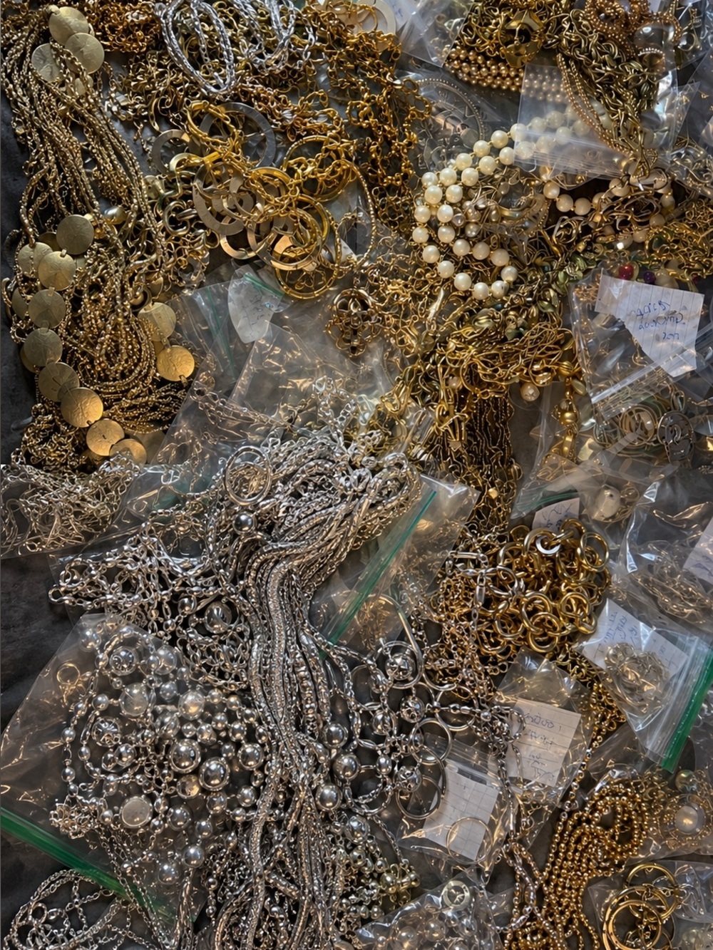 2 LB Bulk Jewelry Lot Curated + Organic Pull Vintage Modern Reseller Estate - Picture 6 of 13